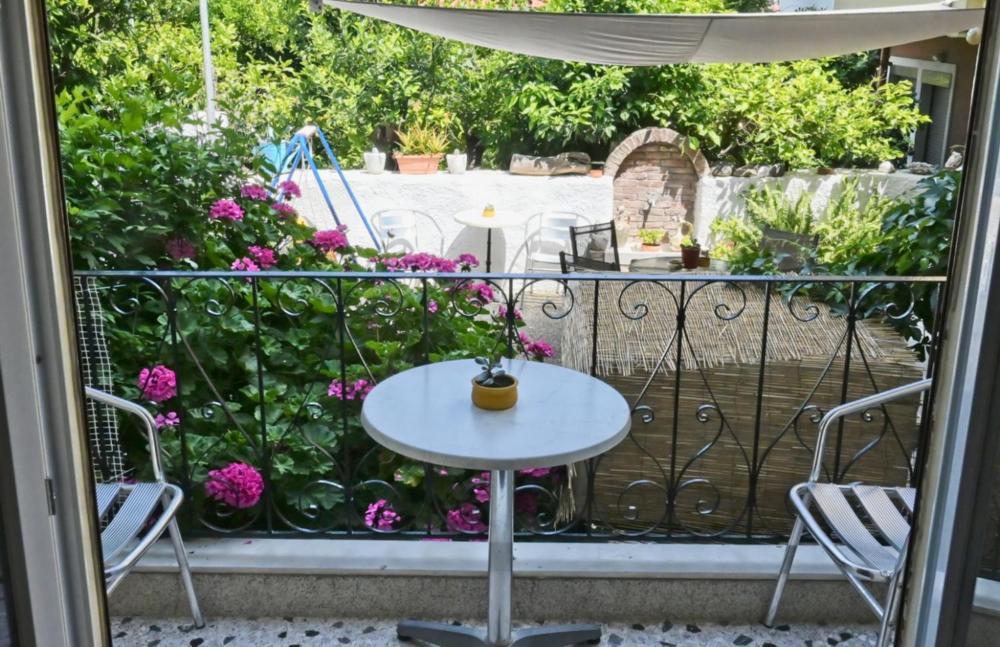 Selana Apartments Mytilene Exterior photo